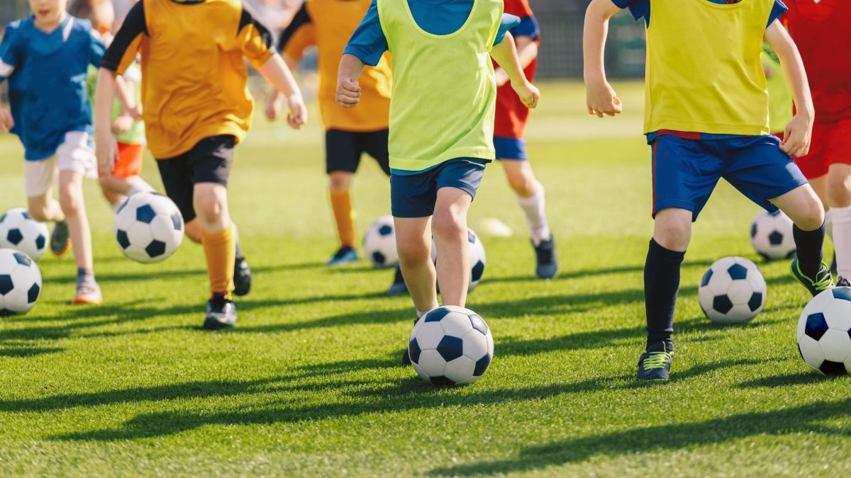 initiation sports collectifs ludique