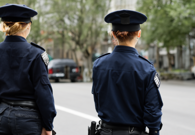 Femmes dans les forces de l'ordre